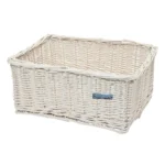 Cesto BRN Monella in vimini bianco. Le sue dimensioni sono 43 x 33 x 19 cm.